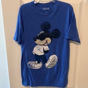 Disney Mickey Mouse T shirt sz LT